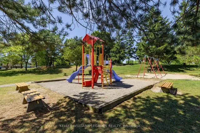 Additional image 37 of 10 Markbrook Lane Unit 1603