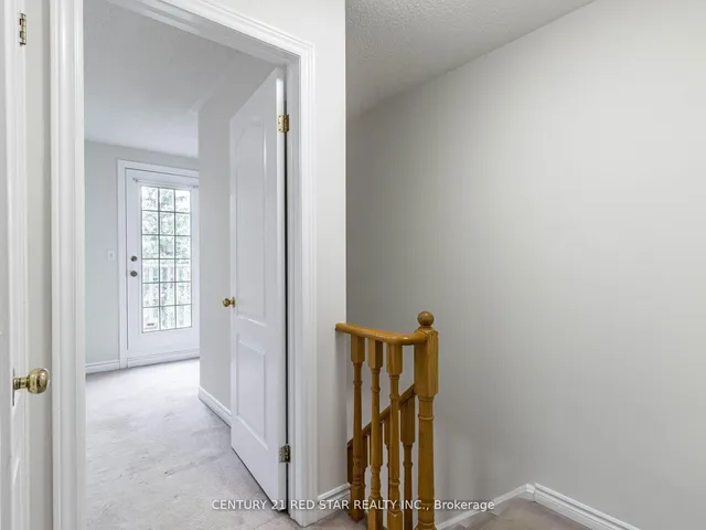 Additional image 23 of 95 Yellow Brick Rd