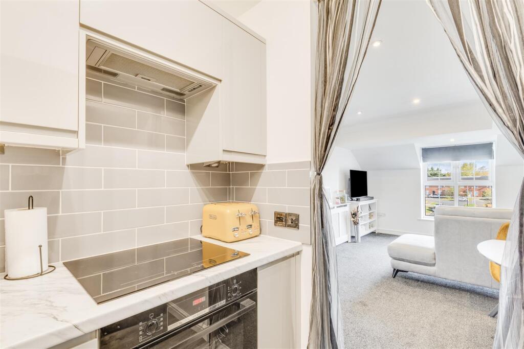 Additional image 14 of Beaumont House, Cole Green Lane, Welwyn Garden