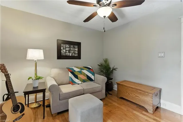 Additional image 22 of 98 Kensington Ave