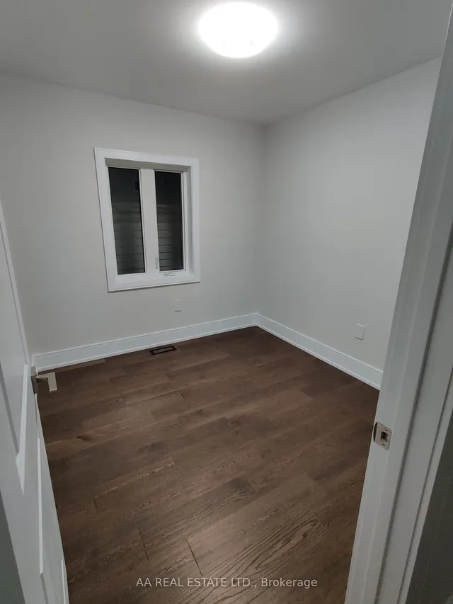 Additional image 40 of 471 Jones Ave