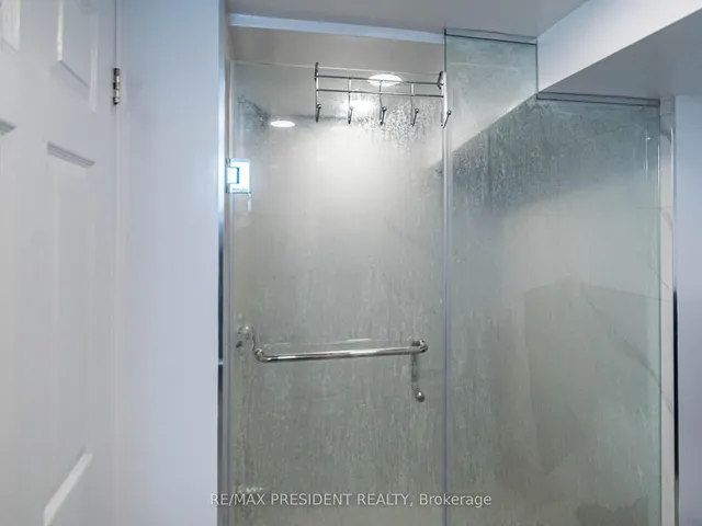 Additional image 29 of 135 Kitchener Rd