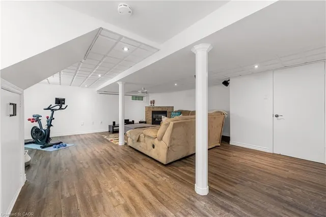 Additional image 20 of 150 Garside Ave