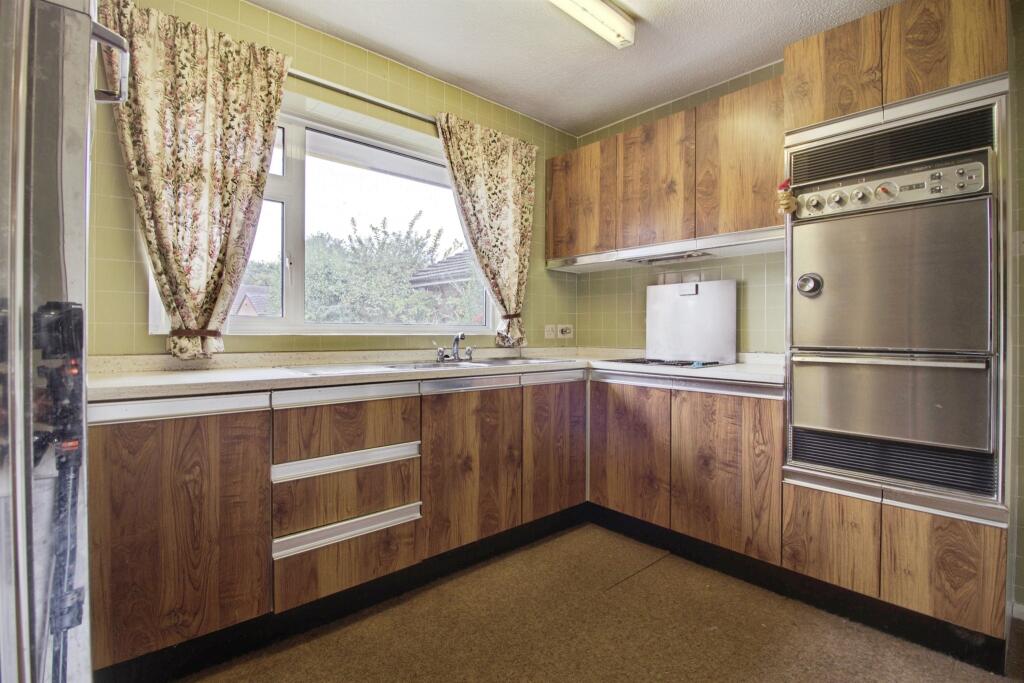 Additional image 6 of Barn Close, Welwyn Garden City