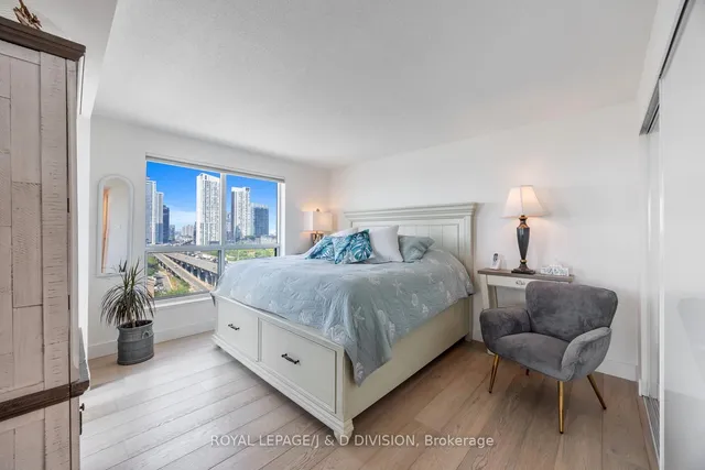 Additional image 24 of 410 Queens Quay Unit 1203