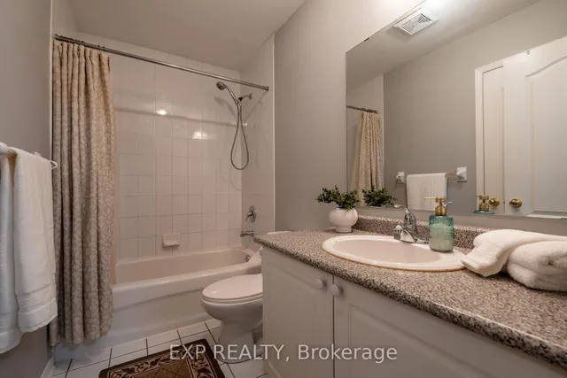 Additional image 26 of 37 Farthingale Cres