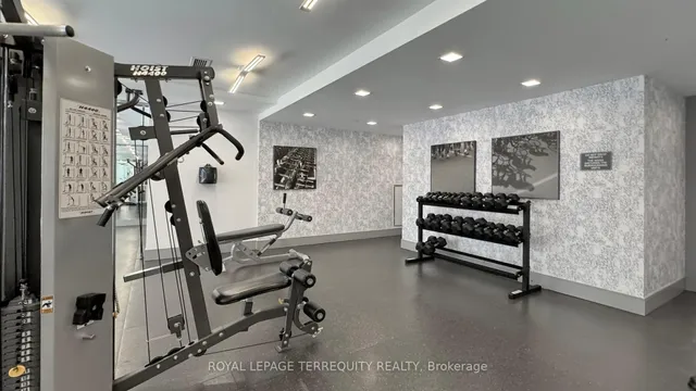 Additional image 31 of 58 Orchard View Blvd Unit 705