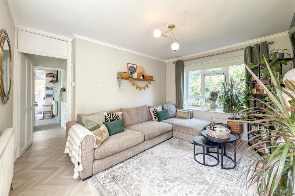 Additional image 5 of Reynolds Crescent, Sandridge, St. Albans, Hertfordshire, AL4