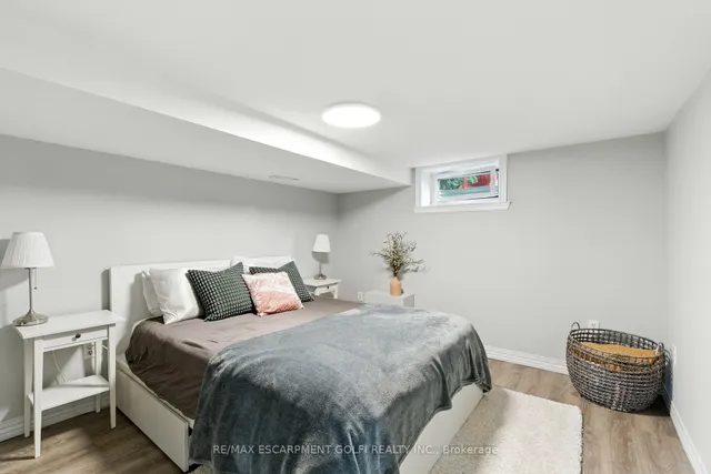 Additional image 27 of 26 Gillard St