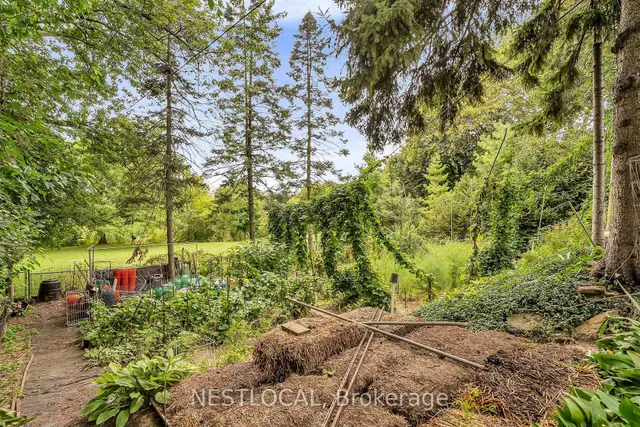 Additional image 15 of 37 Enfield Ave