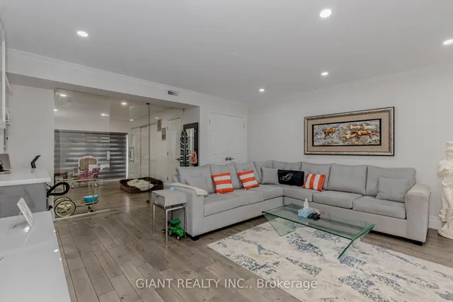 Additional image 27 of 90 Main St