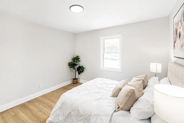 Additional image 23 of 237 Adair Ave