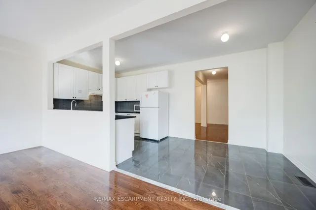 Additional image 11 of 489 Downes Jackson Hts