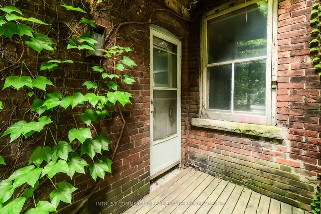 Additional image 37 of 382 Spadina Rd