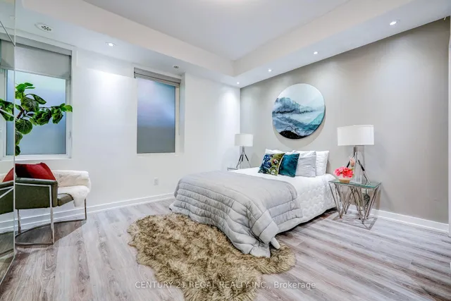 Additional image 13 of 867 Wilson Ave Unit 5B