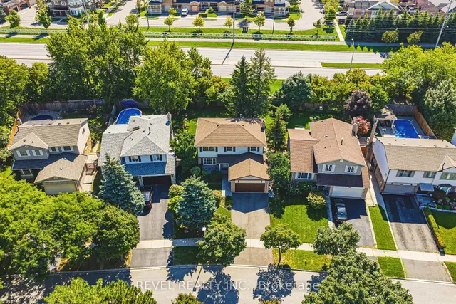 Additional image 39 of 594 Moorelands Cres