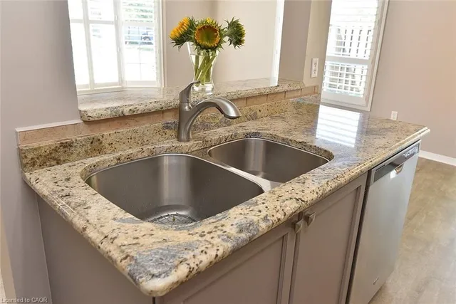 Additional image 21 of 485 Green Rd Unit 37