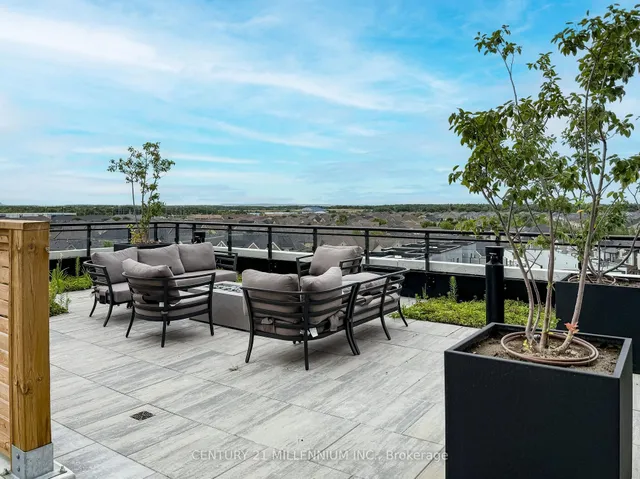 Additional image 29 of 405 Dundas St Unit 810