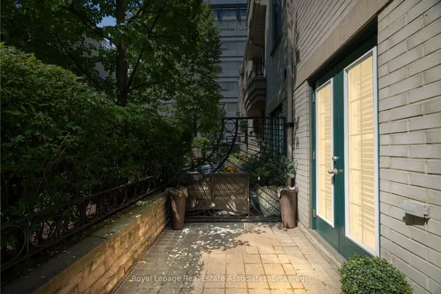 Additional image 37 of 1 Baxter St Unit 8