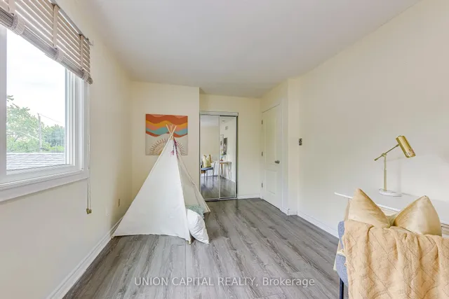 Additional image 29 of 1060 Glendor Ave