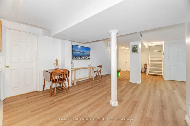 Additional image 37 of 20 Woodbury Crt