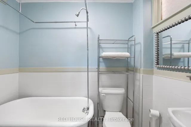 Additional image 23 of 55 Balsam Ave