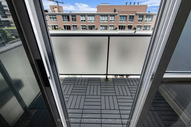 Additional image 28 of 1005 King St Unit 913