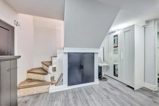 Additional image 23 of 26 North Bonnington Ave