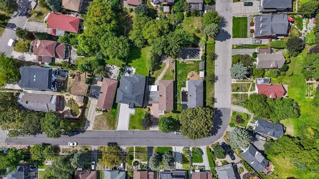 Additional image 32 of 6 Birchlawn Ave