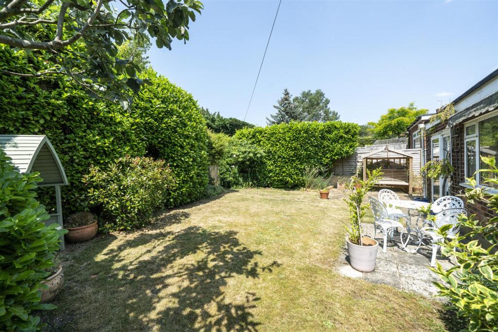 Additional image 17 of Ruscombe Drive, Park Street, St. Albans