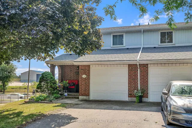 25 Redbury St Unit 18