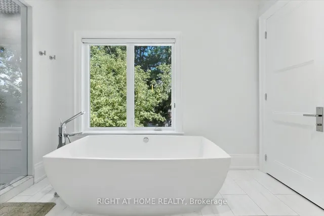 Additional image 34 of 392 Princess Ave