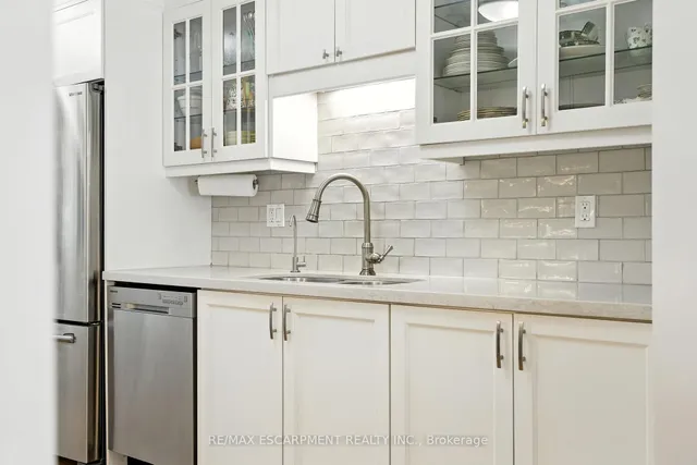 Additional image 12 of 1559 Riley Ave