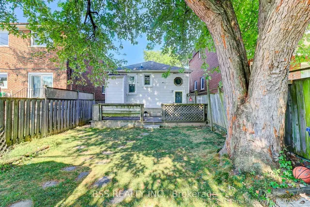 Additional image 23 of 96 Laurel Ave