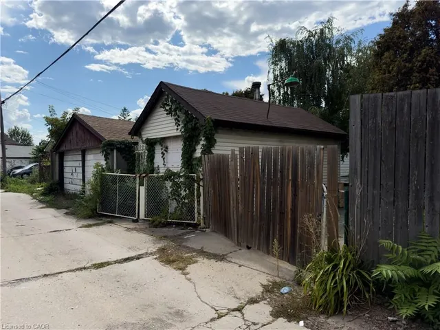 Additional image 35 of 224 East Ave