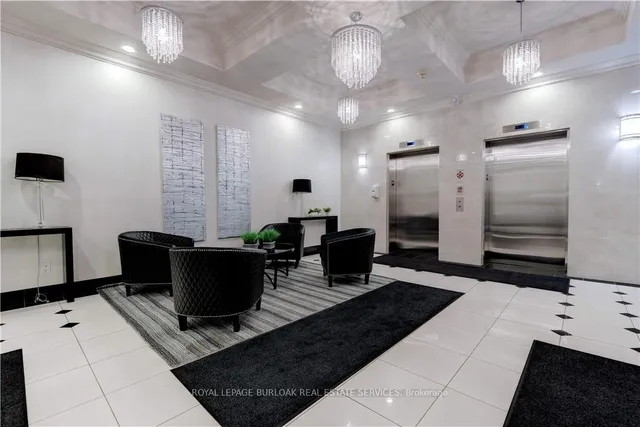 Additional image 7 of 5327 Upper Middle Rd Unit 111