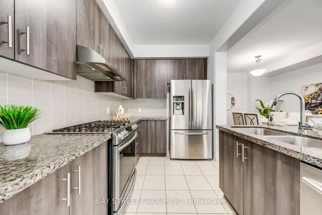 Additional image 14 of 371 Athabasca Common