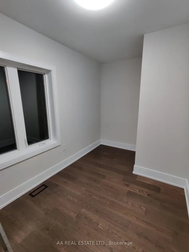 Additional image 39 of 471 Jones Ave