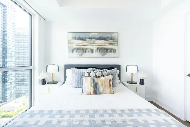 Additional image 11 of 101 Erskine Ave Unit 1802