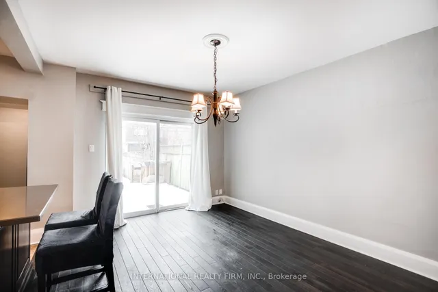 Additional image 15 of 109 Monarch Park Ave