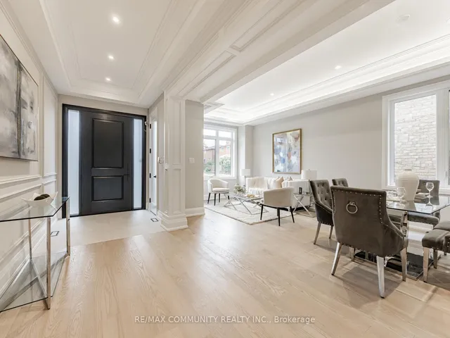 Additional image 3 of 37 Sugarbush Sq