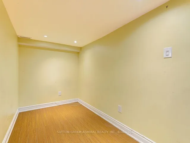 Additional image 33 of 110 Foster Cres