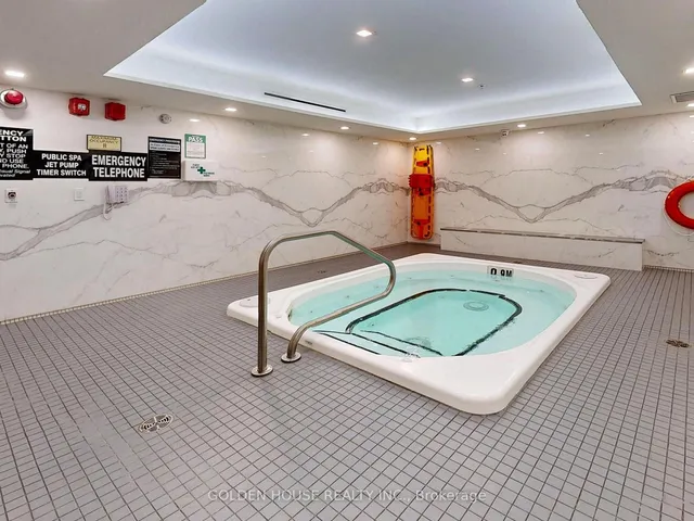 Additional image 32 of 55 Merchants' Wharf Unit 524