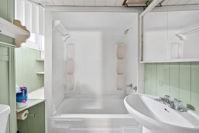 Additional image 33 of 147 Poplar Rd