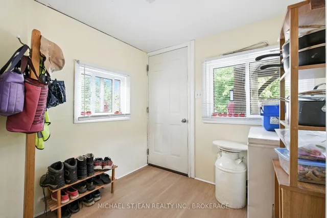 Additional image 25 of 98 Tuxedo Ave