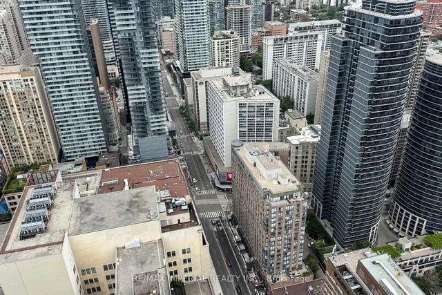Additional image 38 of 386 Yonge St Unit 4801