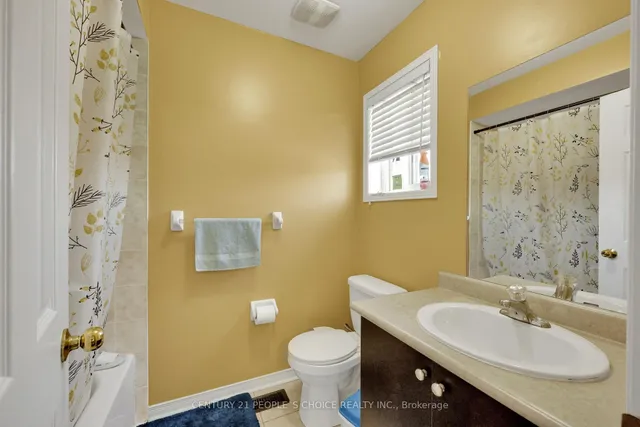 Additional image 33 of 46 Commodore Dr