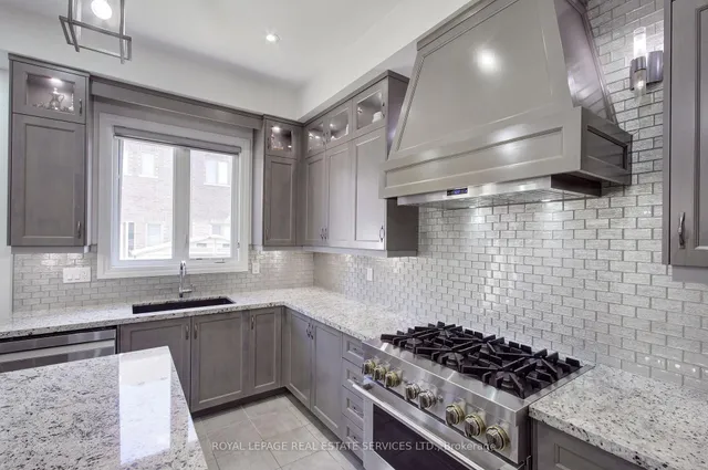 Additional image 10 of 48 Viva Gardens