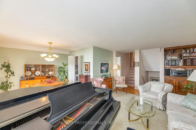 Additional image 6 of 11 Wincott Dr Unit 907