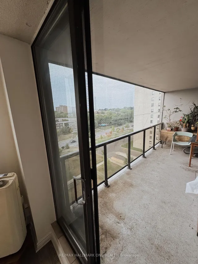 Additional image 18 of 45 Sunrise Ave Unit 904